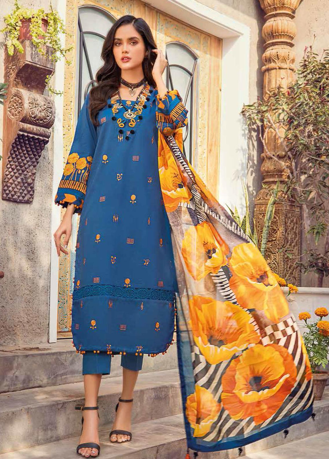 Gul Ahmed Embroidered Lawn Suits Unstitched 3 Piece GA22FS SSM-22001 - Summer Collection