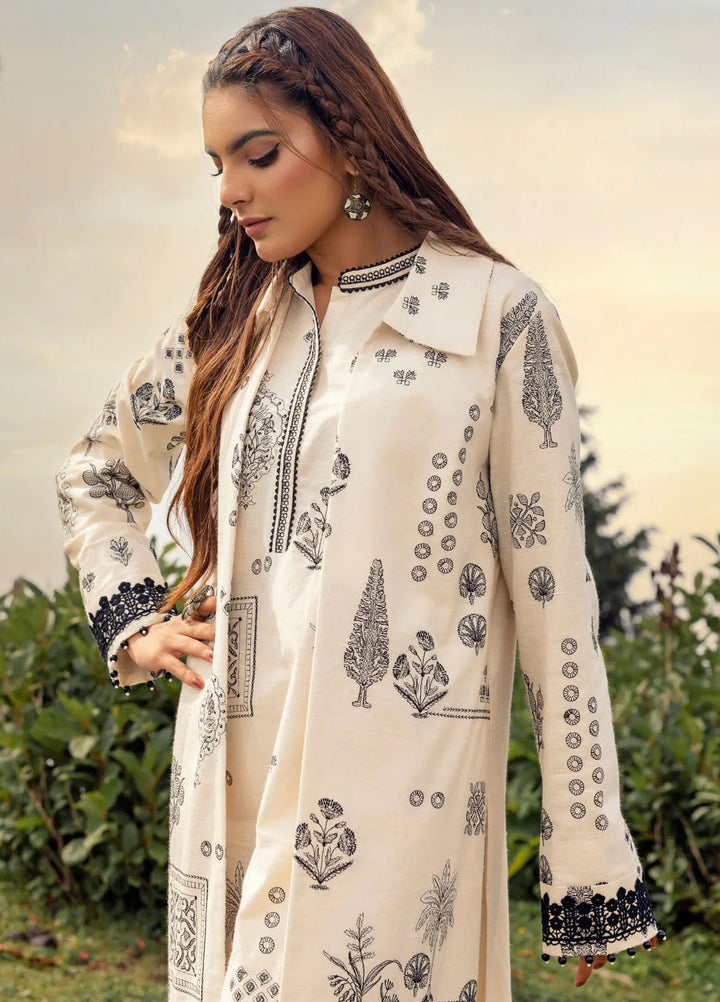 Gul Ahmed Printed Khaddar Suits Unstitched 3 Piece GA24UW K-42002 T - Winter Collection