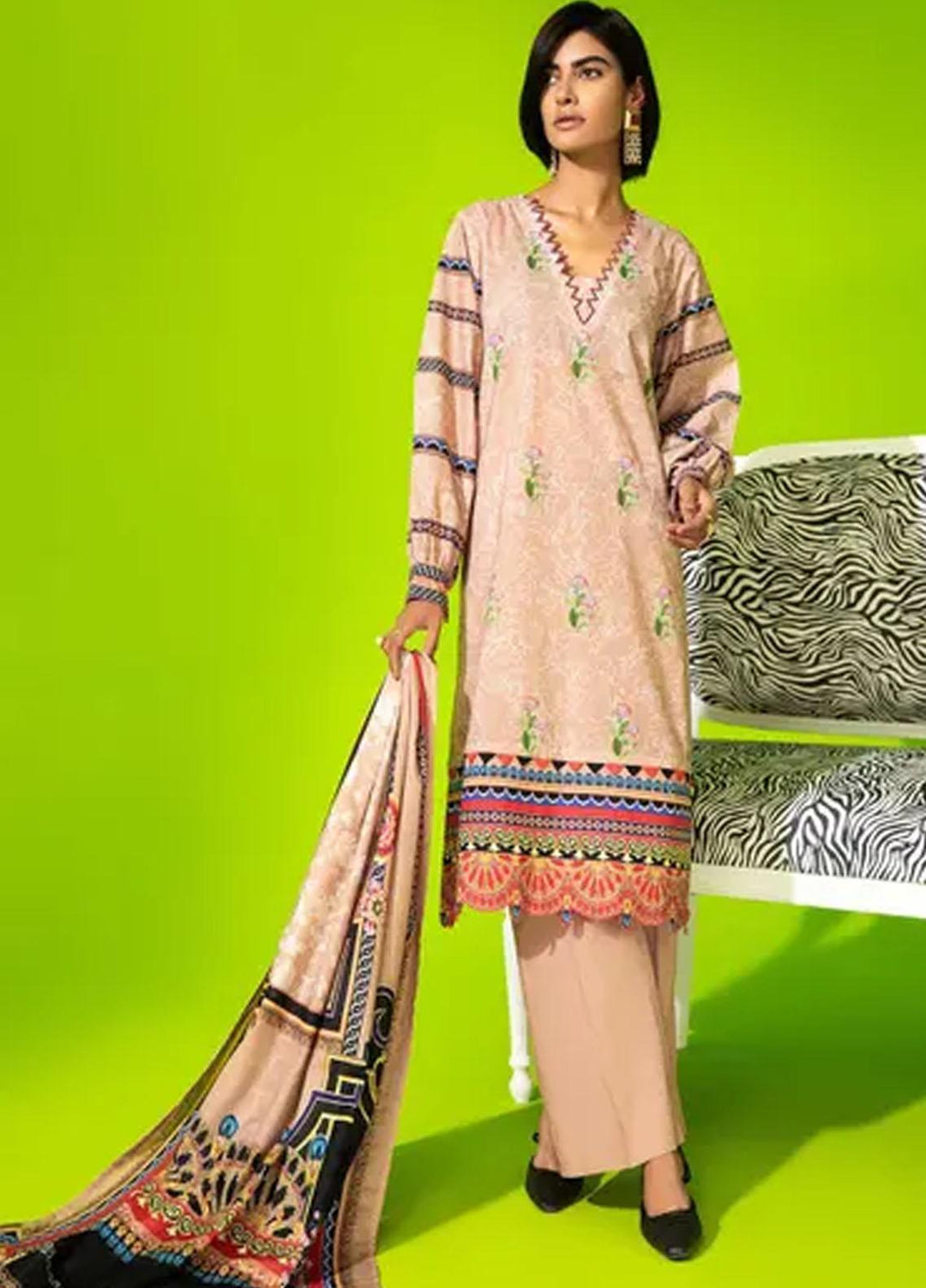 Gul Ahmed Printed Lawn Suits Unstitched 3 Piece GA22SB CL-12524 B - Summer Collection