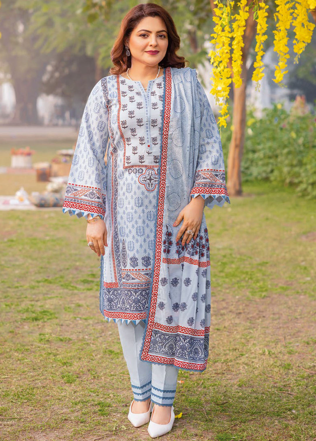 Gul Ahmed Printed Lawn Suits Unstitched 3 Piece GA24MT CL 42138 A - Summer Collection