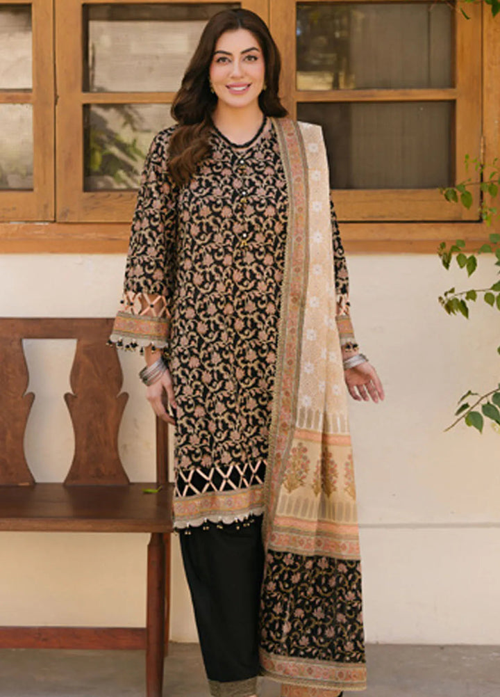 Gul Ahmed Printed Lawn Suits Unstitched 3 Piece GA25TM CL-42243 B - Summer Collection