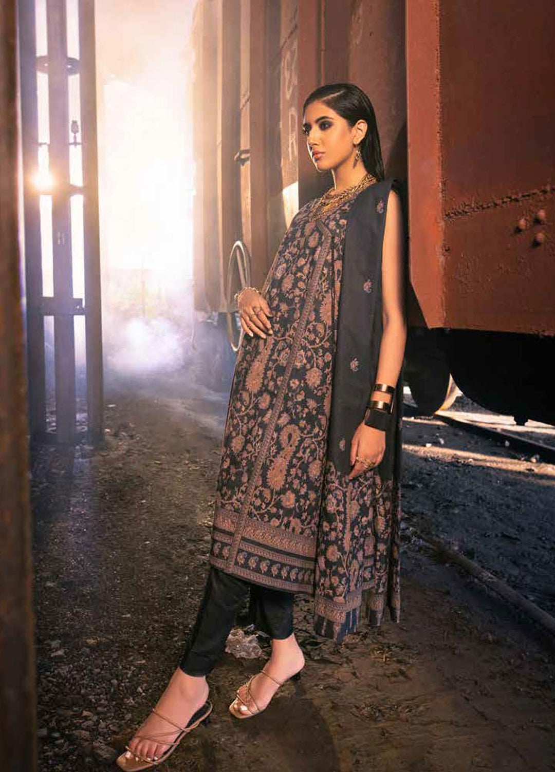Gul Ahmed Printed Ayuthia Suits Unstitched 3 Piece GA21JL AY-12023 B - Winter Collection