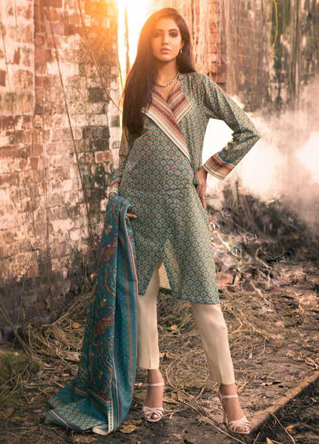 Gul Ahmed Printed Ayuthia Suits Unstitched 3 Piece GA21JL AY-12026 A - Winter Collection