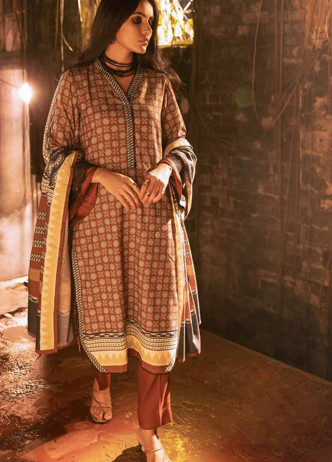 Gul Ahmed Printed Ayuthia Suits Unstitched 3 Piece GA21JL AY-12050 A - Winter Collection