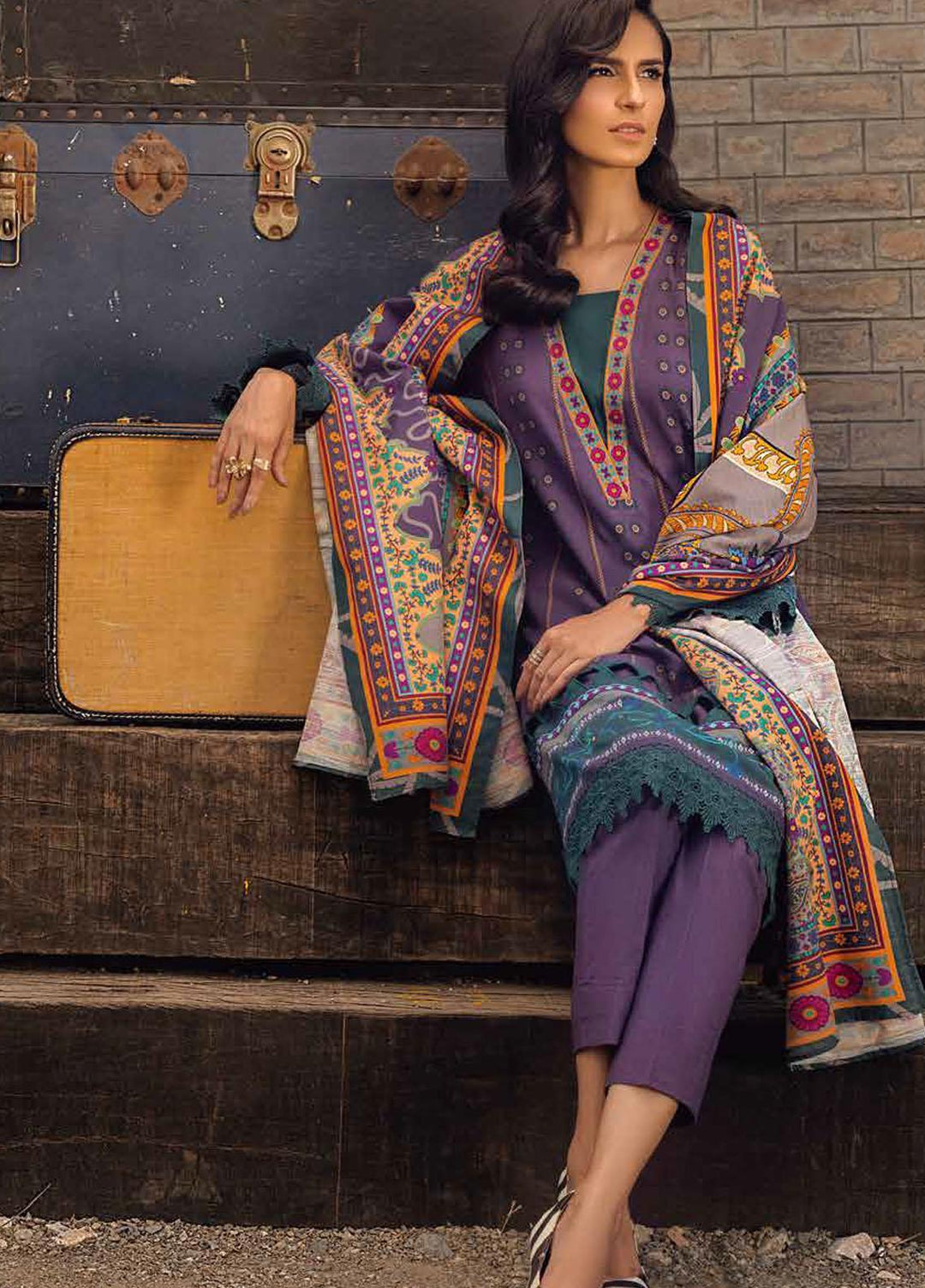 Gul Ahmed Printed Cotton Suits Unstitched 3 Piece GA21JL CS-12001 B - Winter Collection