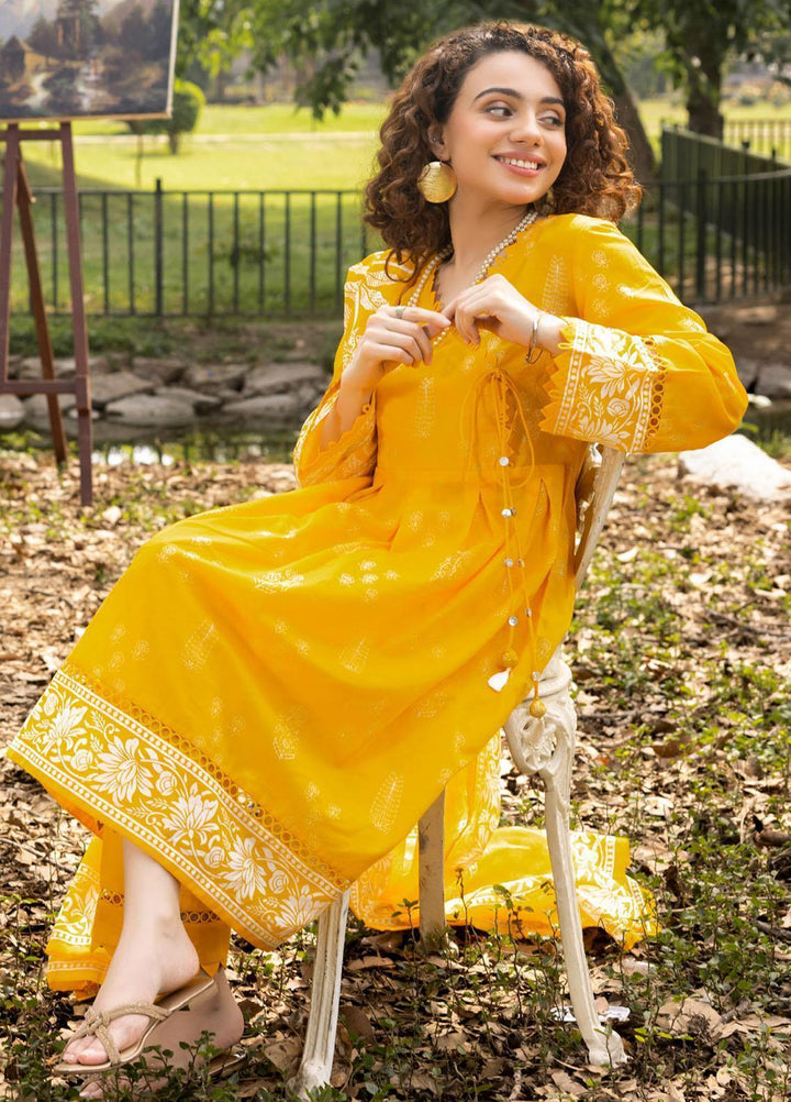 Gul Ahmed Printed Lawn Suits Unstitched 3 Piece GA23SF CL32513-A - Summer Collection