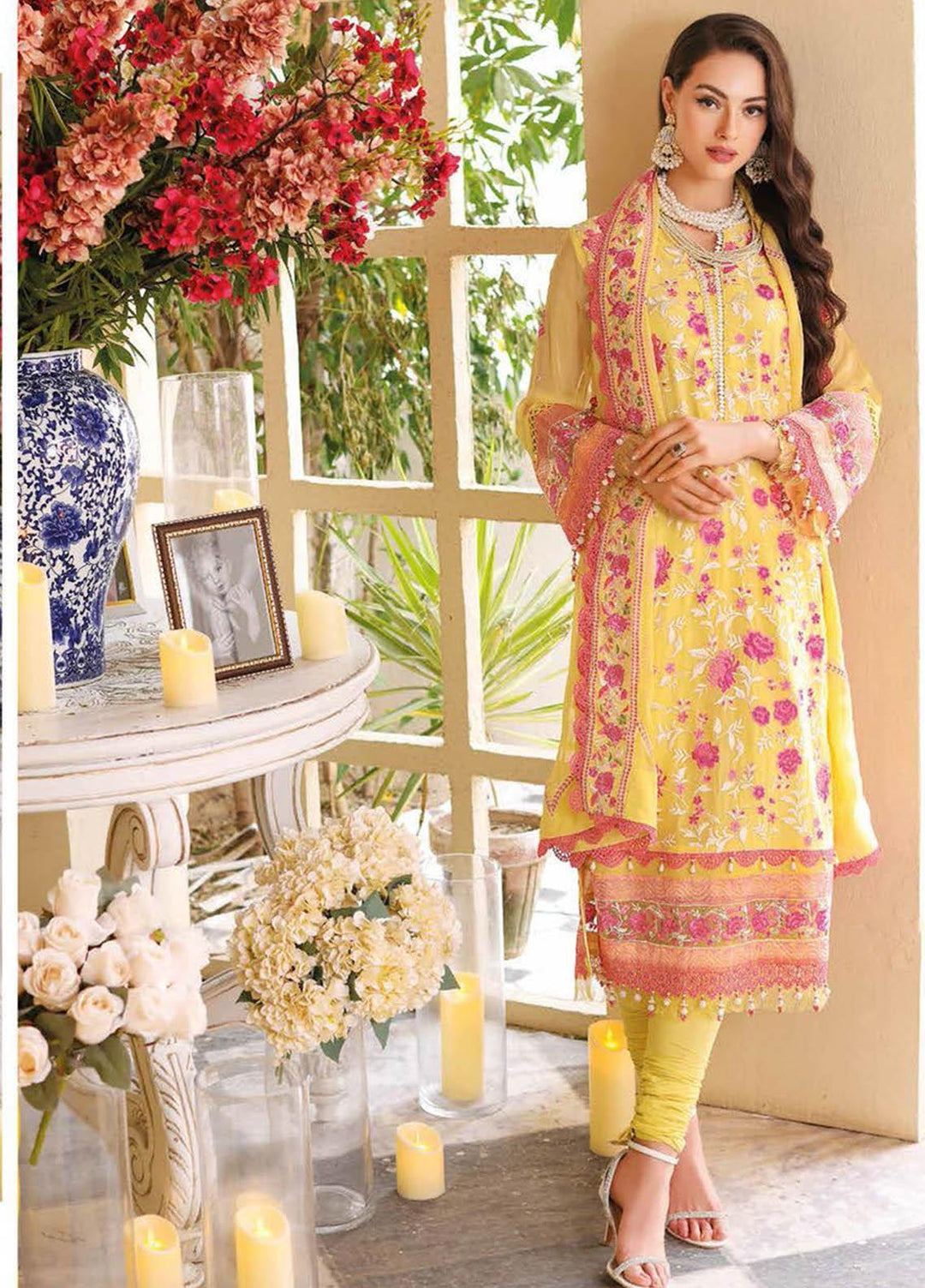 Gul Ahmed Embroidered Lawn Suits Unstitched 3 Piece GA23PS LE-32010 - Summer Collection