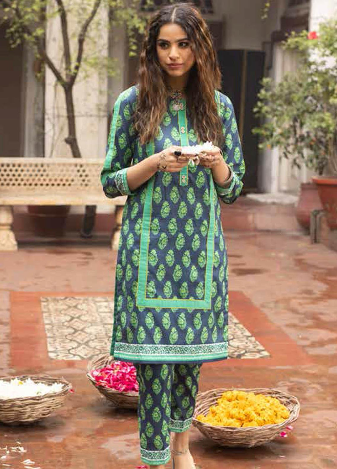 Gul Ahmed Printed Lawn  Unstitched Kurties GA21VG SL 955-B - Summer Collection
