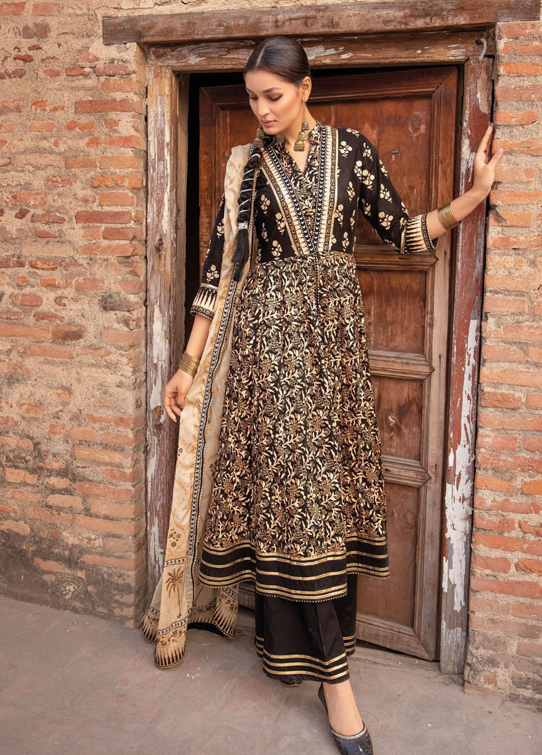 Vintage Garden By Gul Ahmed Printed Lawn Suits Unstitched 3 Piece GA23V CL-32426B - Summer Collection