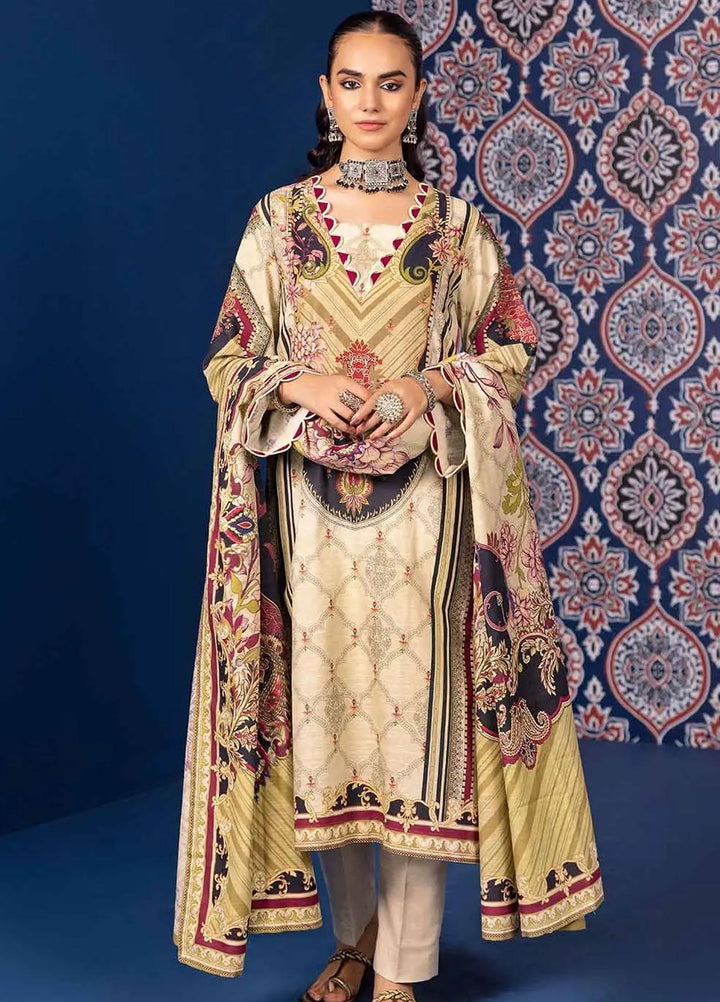 Gul Ahmed Printed Khaddar Suits Unstitched 3 Piece GA23WL K-32017 - Winter Collection