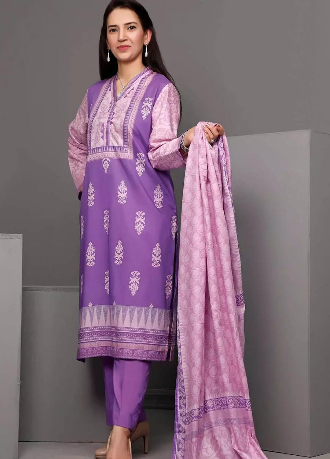 Gul Ahmed Printed Lawn Suits Unstitched 3 Piece GA21M CL-1088 A - Summer Collection