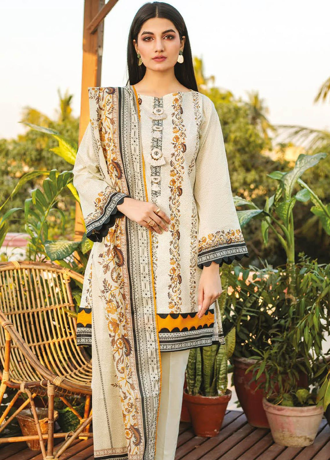 Orient Textile Printed Lawn Suits Unstitched 3 Piece OTL-21-005 Off White - Summer Collection