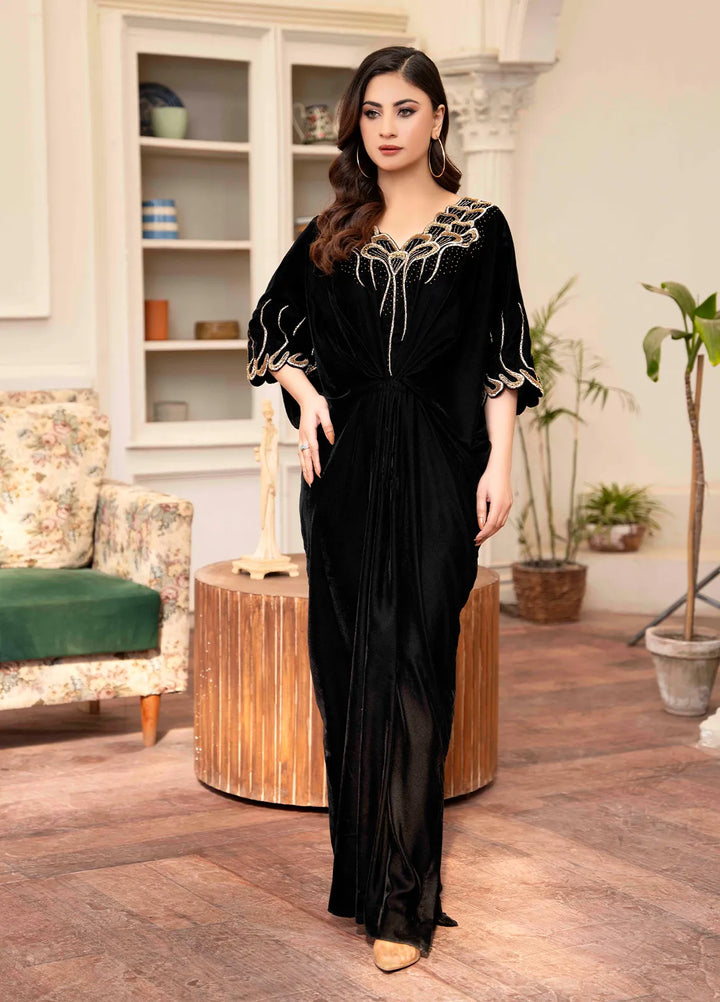 Hadia Batool Pret Embroidered Velvet Kaftan Reena