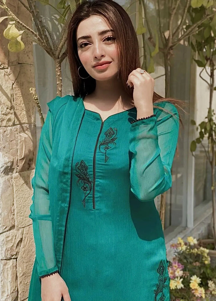 Hanim Pret Embroidered Chiffon 3 Piece Suit Mahi