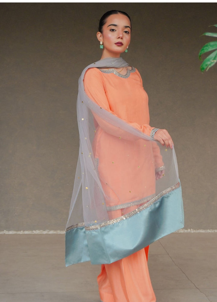 Hanim Pret Plain Silk 3 Piece Suit Raahi
