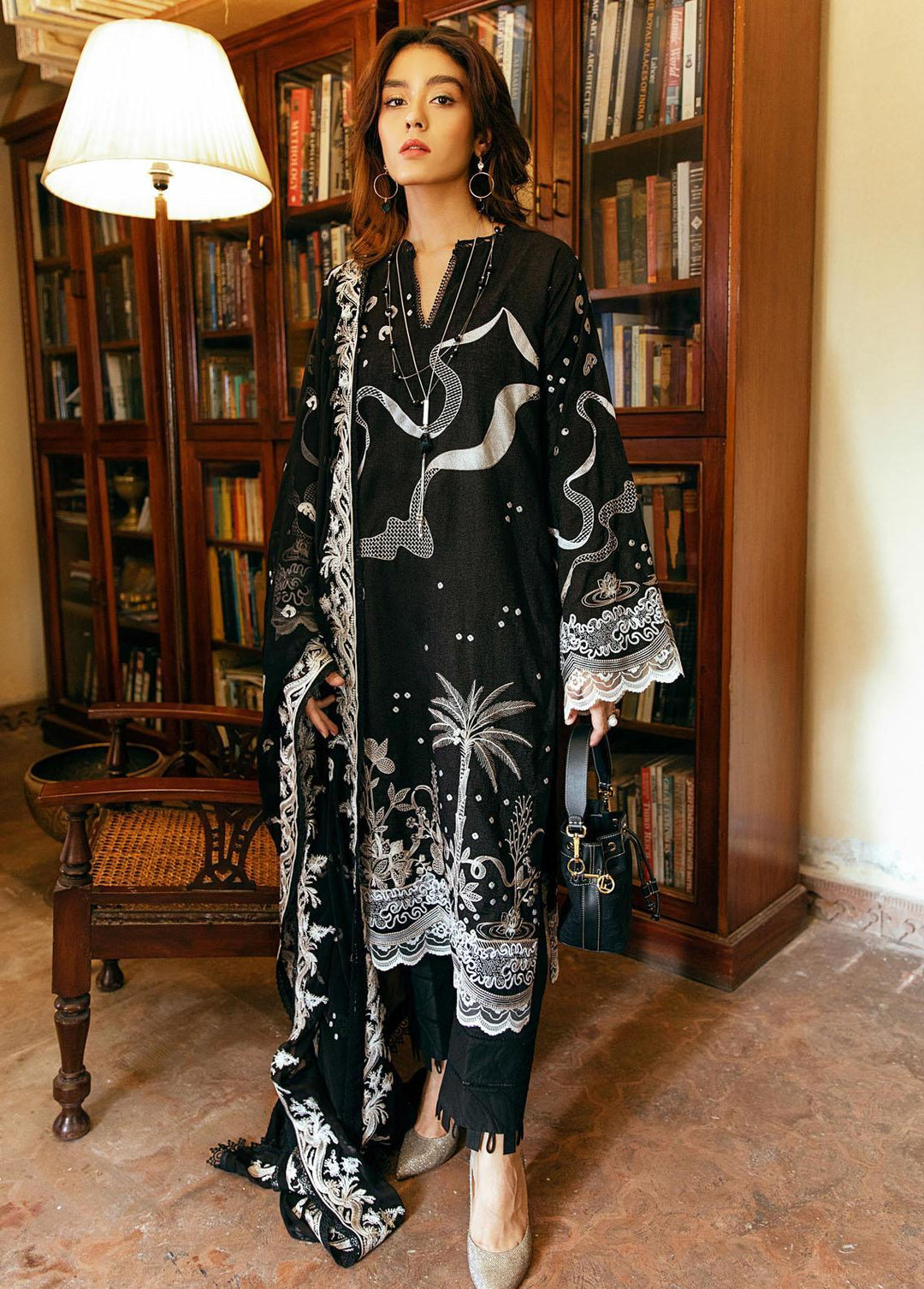 ILAHA Pret Luxury Karandi 3 Piece ILH21W Feray