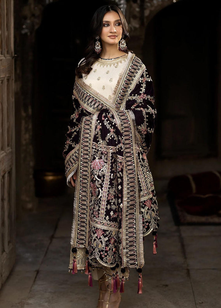 Imrozia Premium Embroidered Velvet Shawl I.S.S-05 - Women Shawls