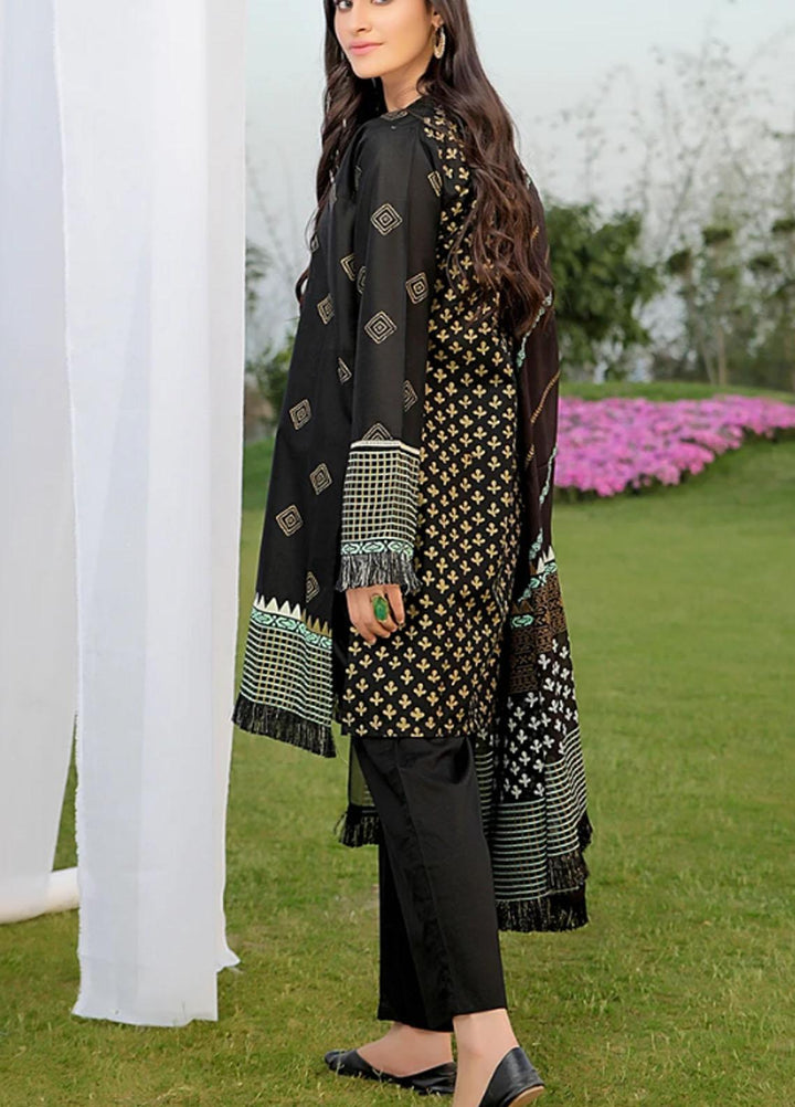 Ittehad Textiles Printed Lawn Stitched 3 Piece DL-SM21-33 Black