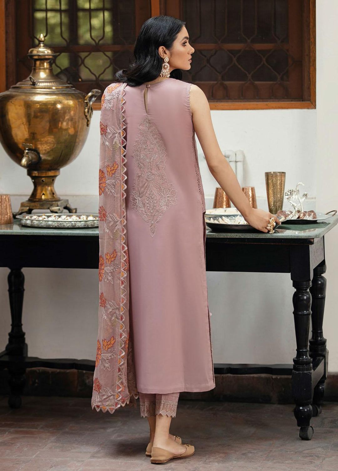 Methi Eid By Iznik Embroidered Lawn Suits Unstitched 3 Piece IZ22ME IME-11 Henyal - Luxury Collection