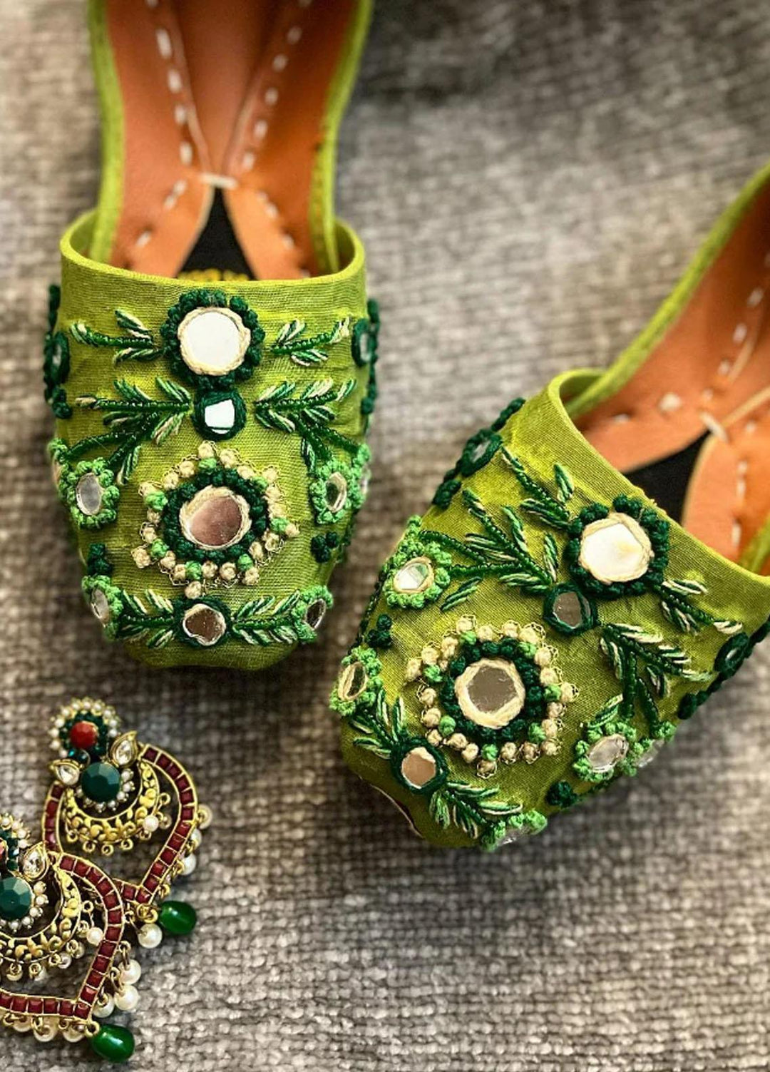 Khussa Darbar Festive Style   Khussa Evergreen (Nawabi)