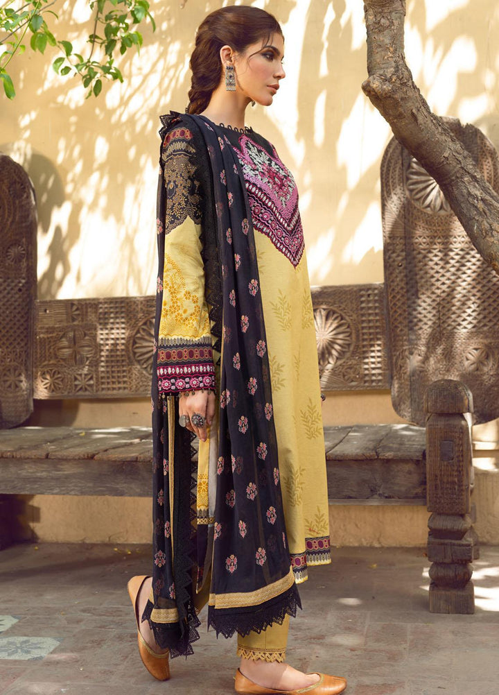 Kinaar by Shiza Hassan Embroidered Lawn Suits Unstitched 3 Piece SH21KN KIARA - Luxury Collection