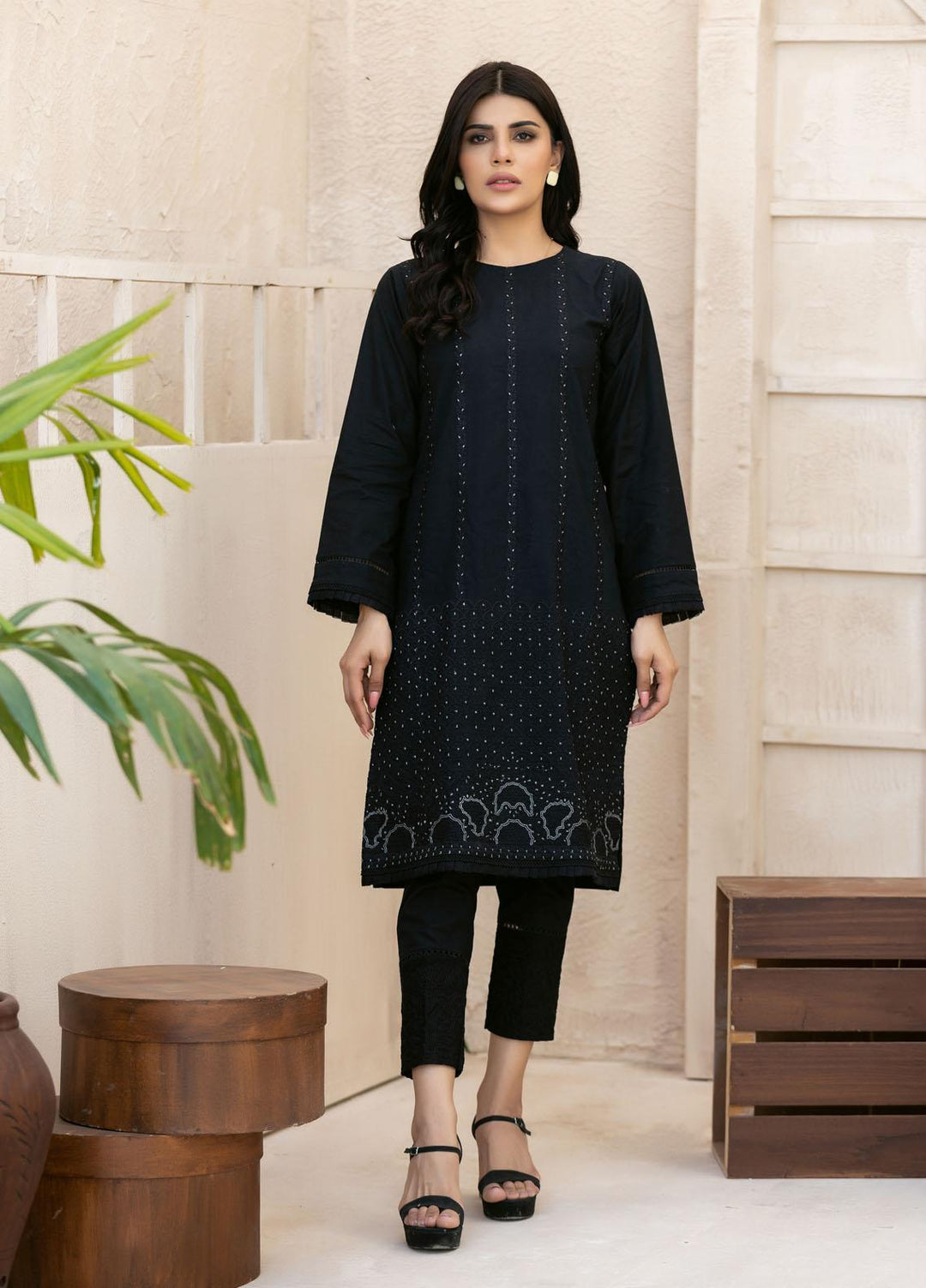 Lakhany Pret Embriodered Cambric Shirt LSM-2638