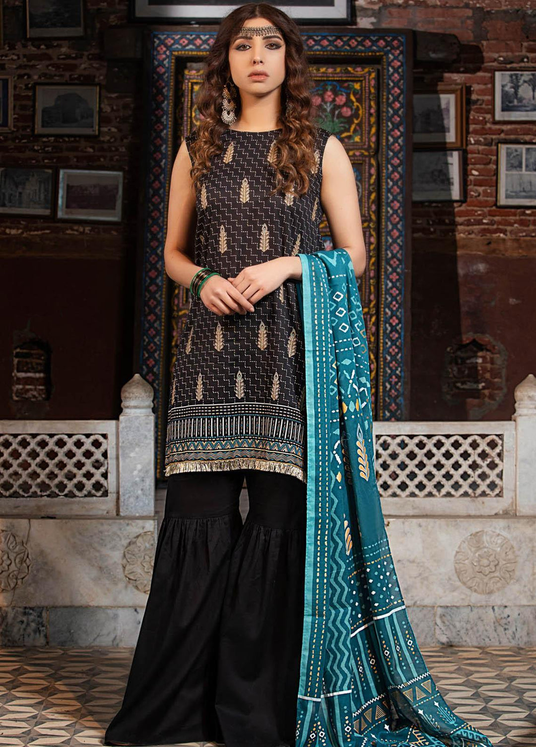 Lakhany Printed Lawn Stitched 3 Piece Suit LSM-2143