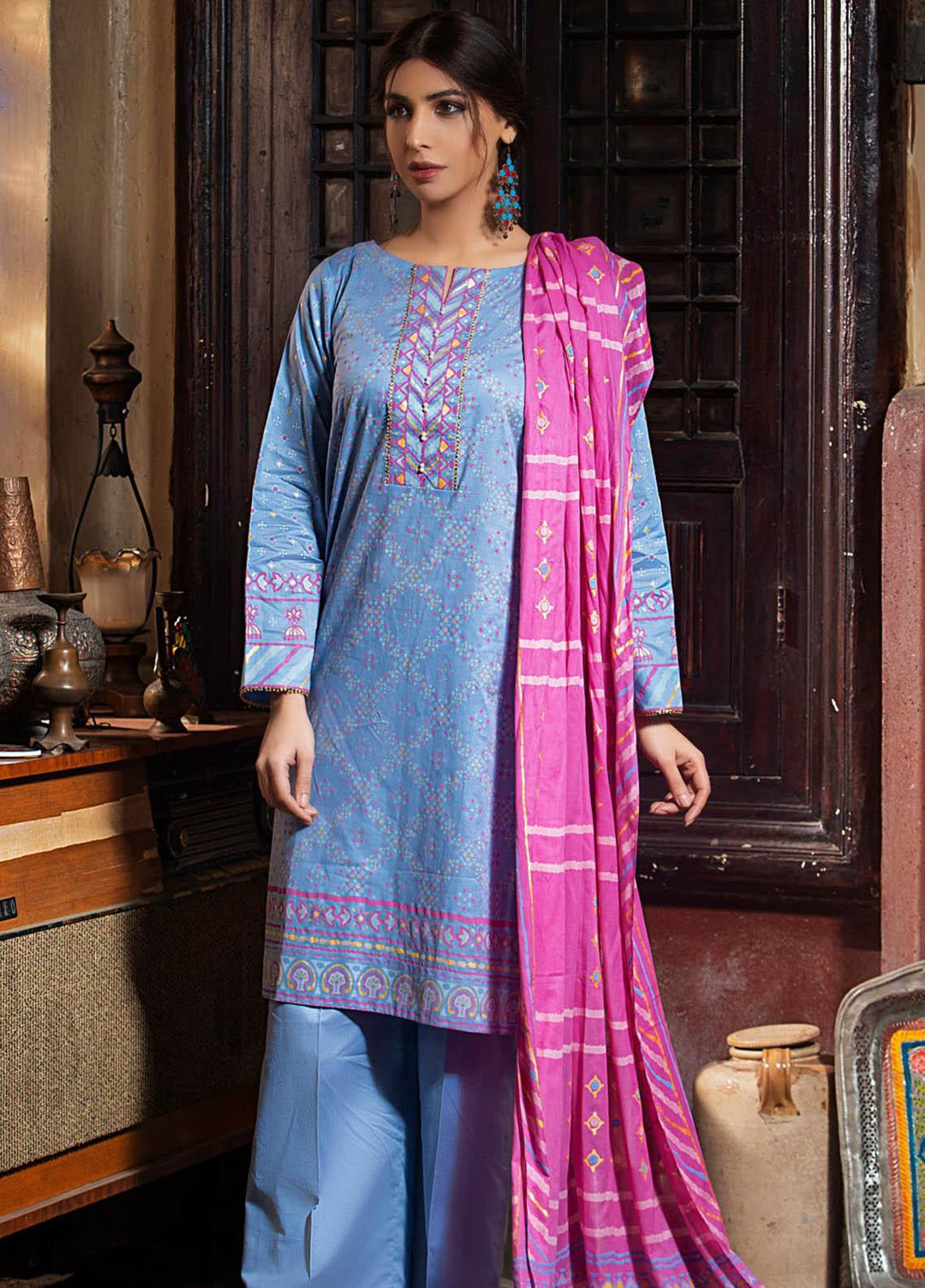 Lakhany Printed Lawn Stitched 3 Piece Suit LSM-2145