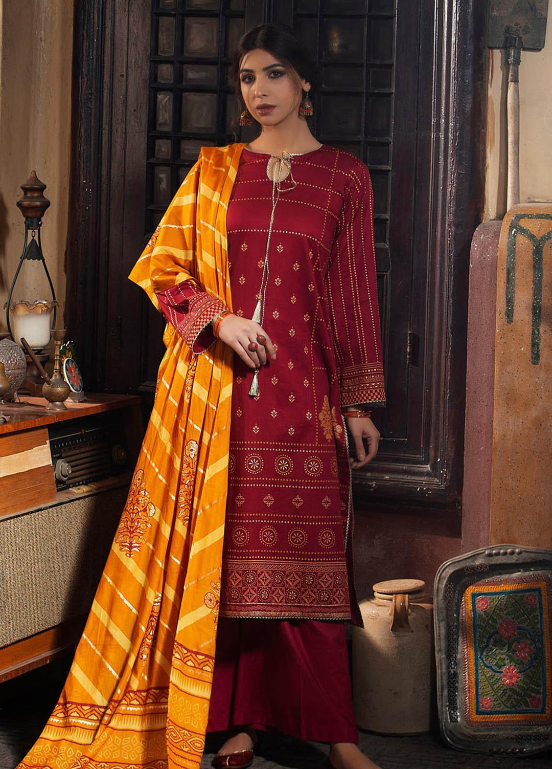 Lakhany Printed Lawn Stitched 3 Piece Suit LSM-2152