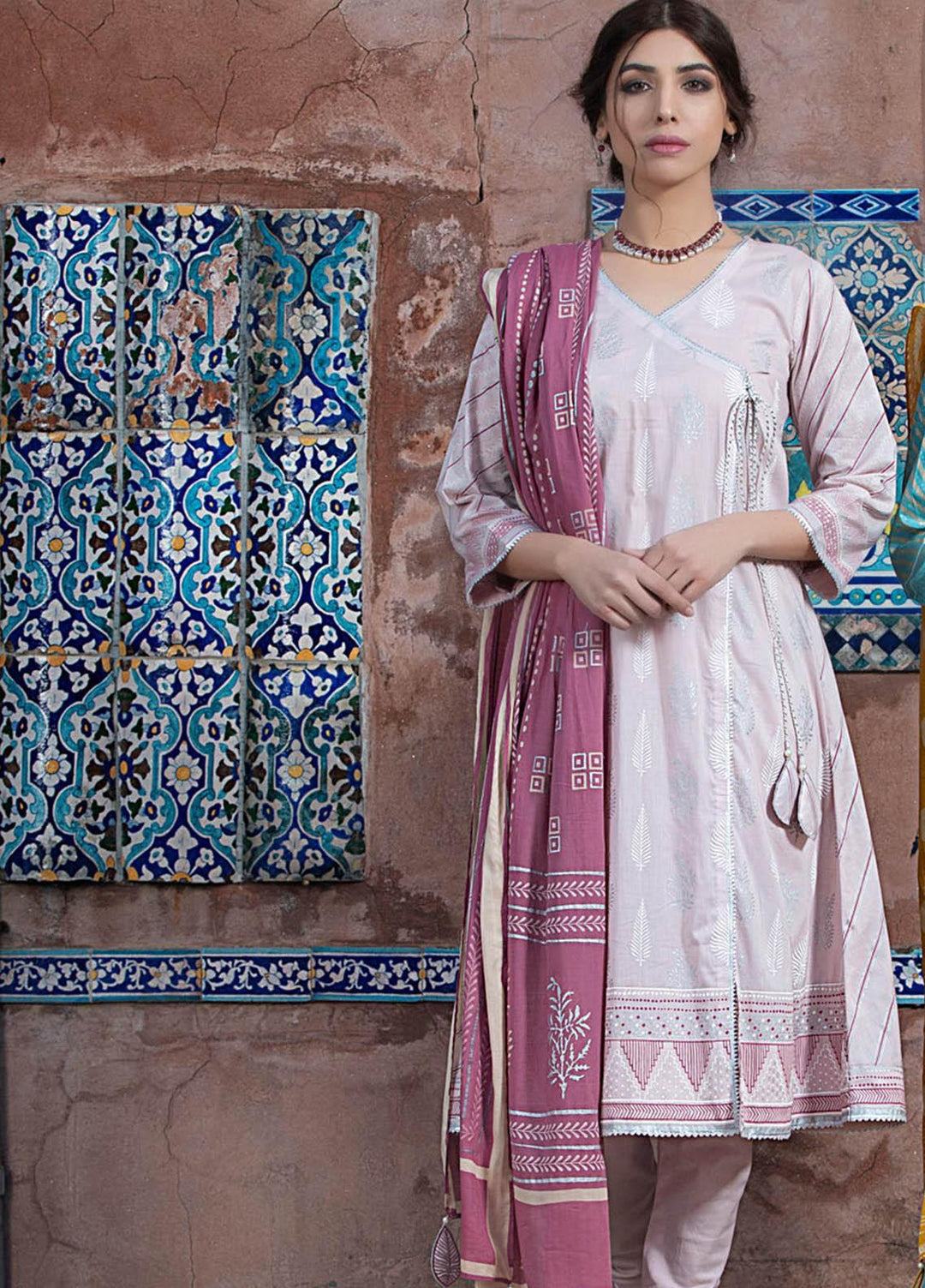 Lakhany Printed Lawn Stitched 3 Piece Suit LSM-2153