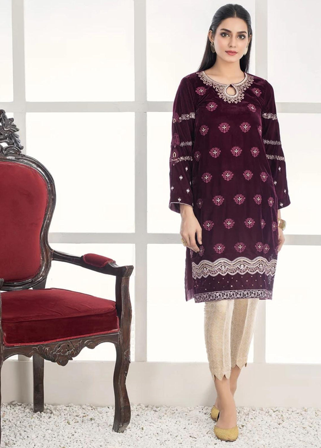 Lakhany Pret Embroidered Velvet Kurti LSM21-V2 LSM-2438