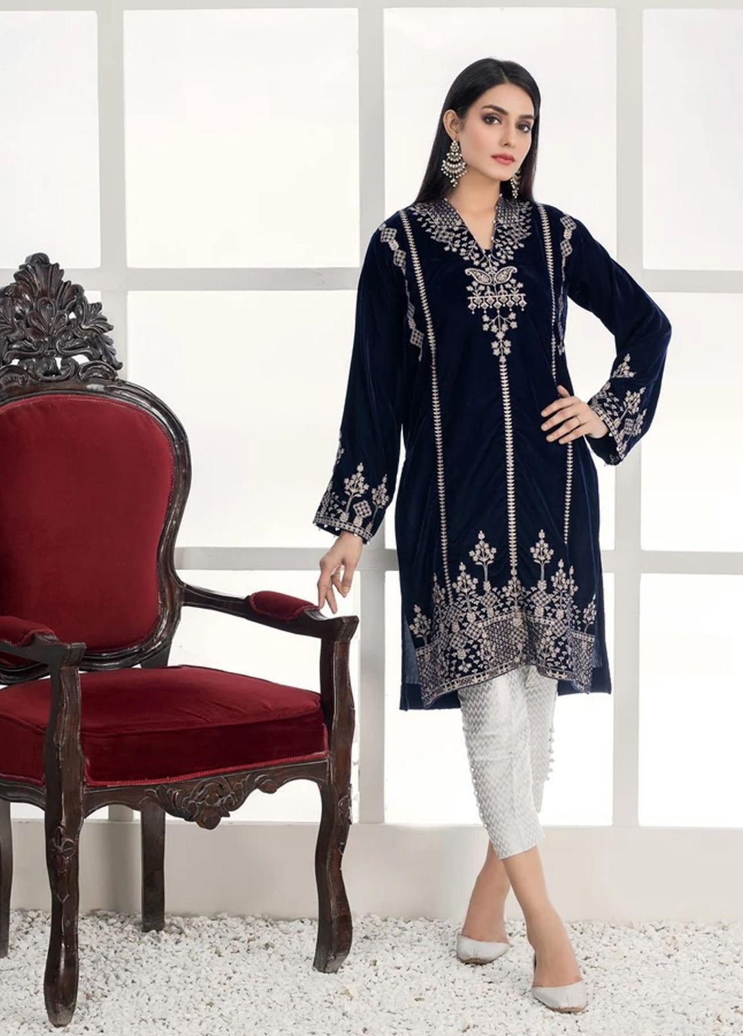 Lakhany Pret Embroidered Velvet Kurti LSM21-V2 LSM-2439