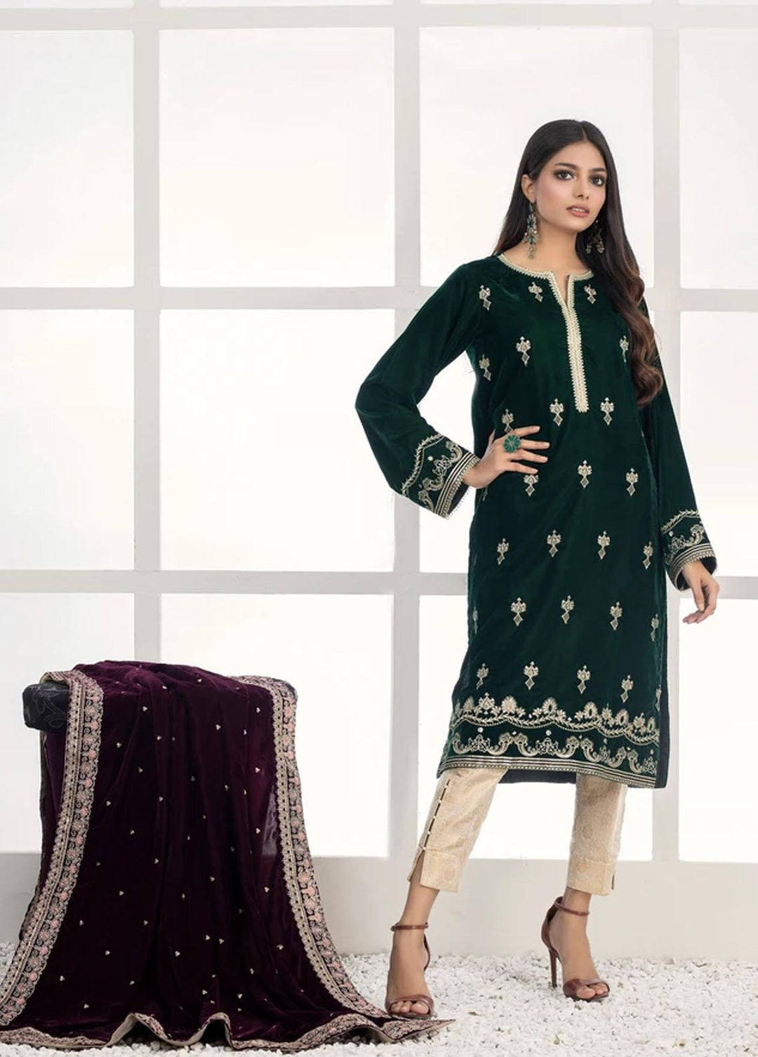 Lakhany Pret Embroidered Velvet Kurti LSM21-V2 LSM-2460