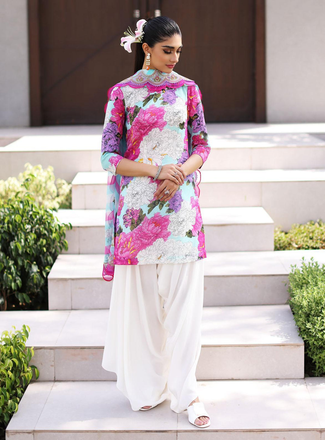 Lila By Sable Vogue Embroidered Lawn Suits Unstitched 2 Piece SV22L SAL-01 - Summer Collection