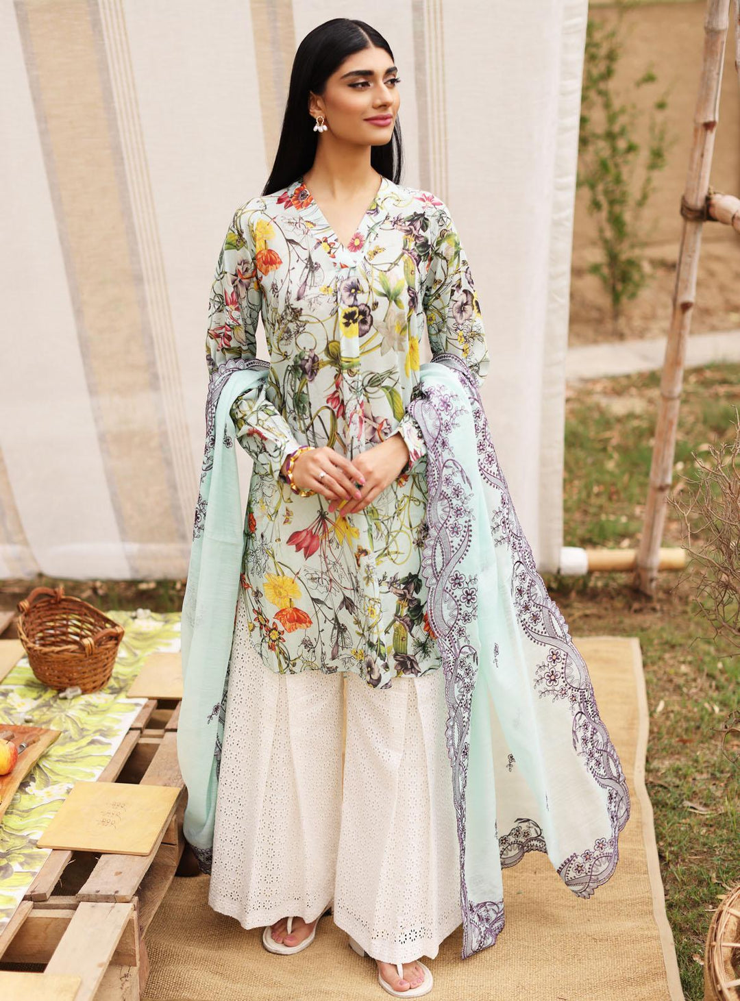 Lila By Sable Vogue Embroidered Lawn Suits Unstitched 2 Piece SV22L SAL-15-B - Summer Collection