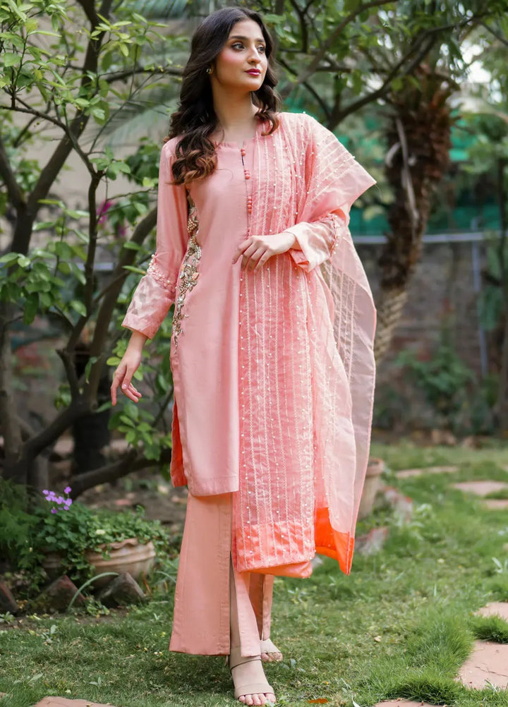 Maham Sultan Pret Embroidered 3 Piece Suit Mehnaz