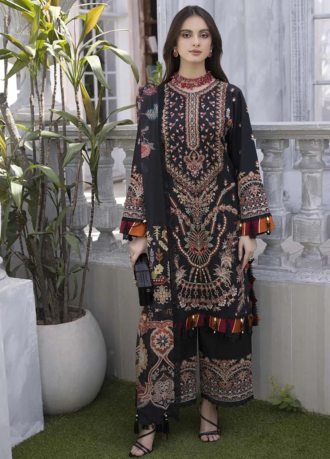 Maham Sultan Embroidered Pret Tussle Silk 3 Piece Suit Sonnet