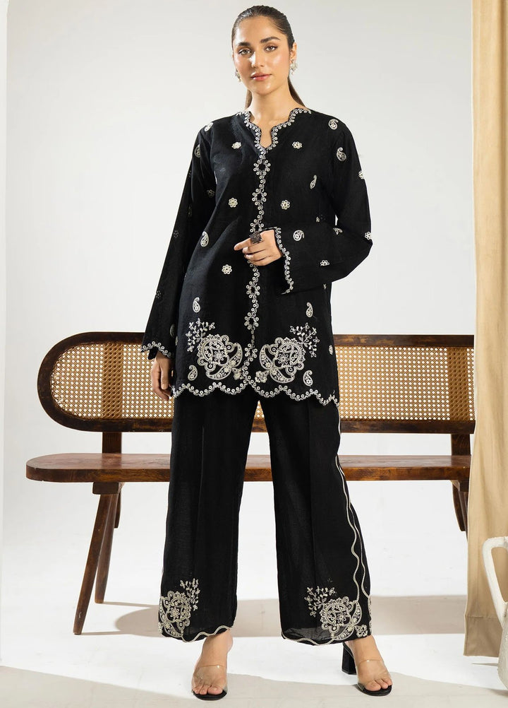 Mannat Clothing Pret Embroidered Lawn 2 Piece Suit Noir