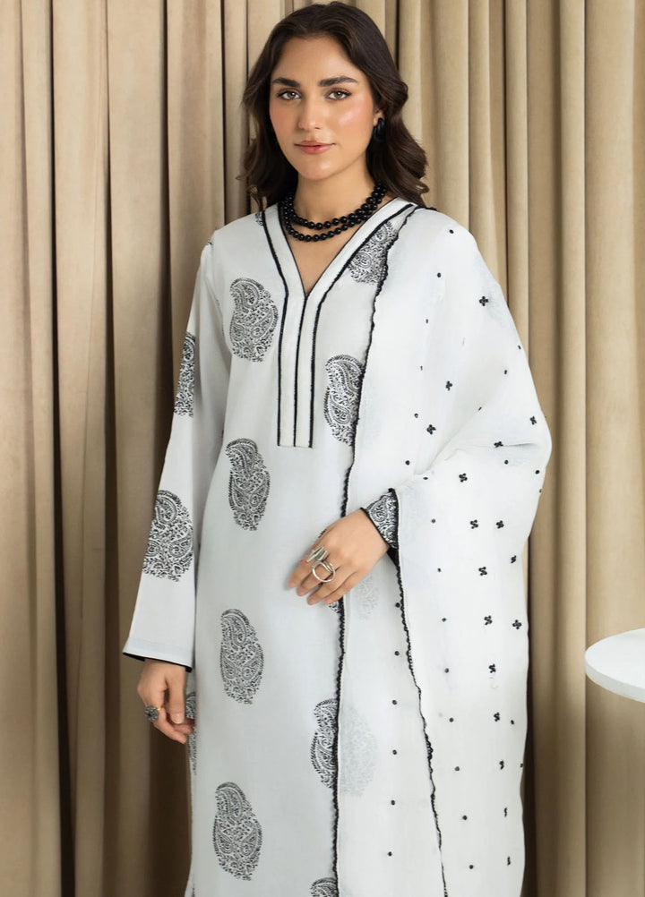 Mannat Clothing Pret Embroidered Lawn 3 Piece Suit Shadow