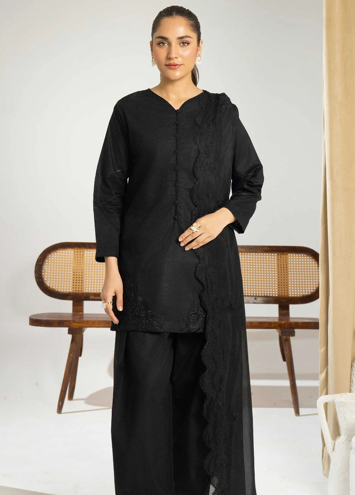 Mannat Clothing Pret Embroidered Lawn 3 Piece Suit Vanta