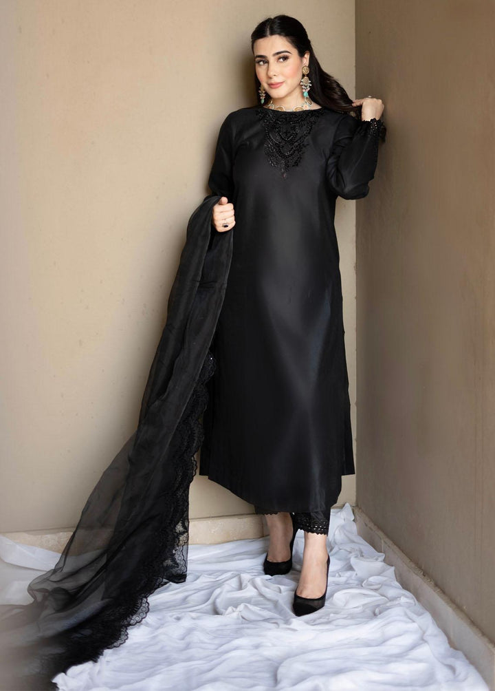 Maroon by Iqra Chaudhry Pret Embroidered Cotton Satin 3 Piece MIC22PW Black Pearl