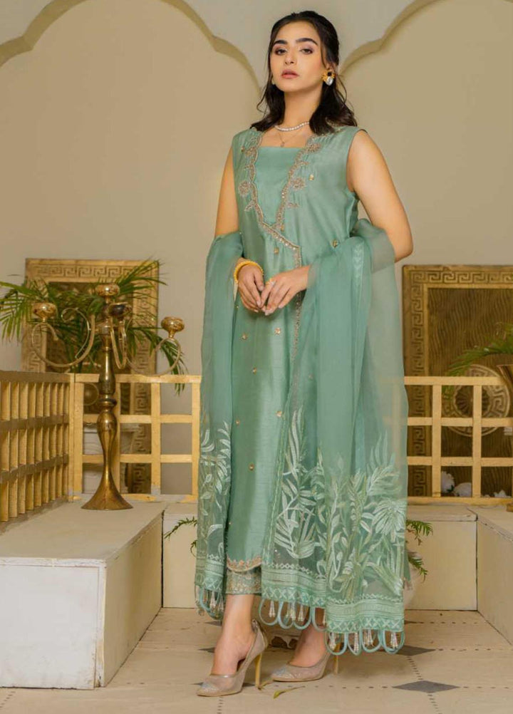 Maroon by Iqra Chaudhry Pret Embroidered Raw Silk 3 Piece Suit Glorious Green
