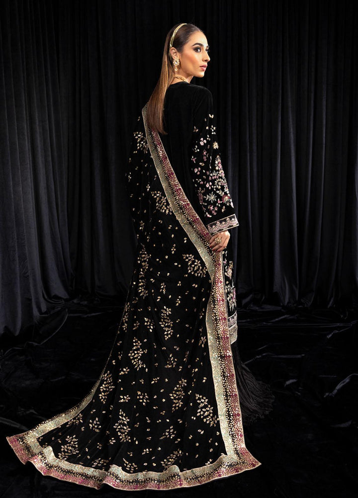 Maya By Nureh Embroidered Velvet Suits Unstitched 3 Piece NU23MYV NS-104 Kiyara - Winter Collection