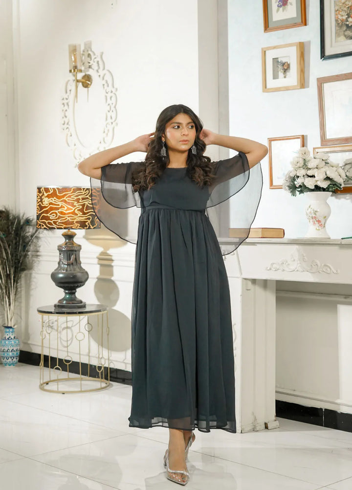 Mebae Apparels Pret Cricnkle Chiffon 1 Piece Flared Grey Midi Frock