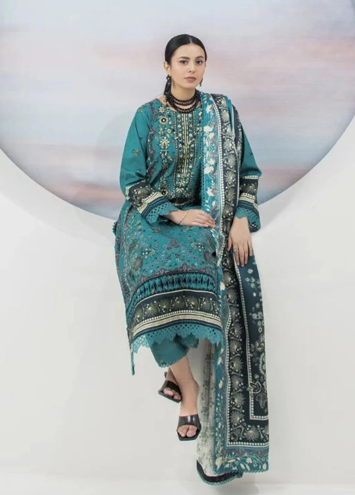 Meerak Pret Printed Khaddar 3 Piece Suit Turquoise