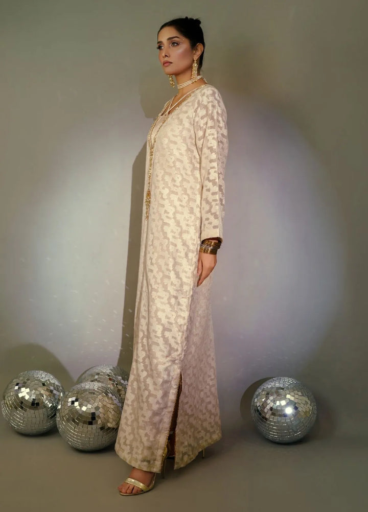 Minutiae Pret Embroidered Jacquard Net Kaftan Sheen
