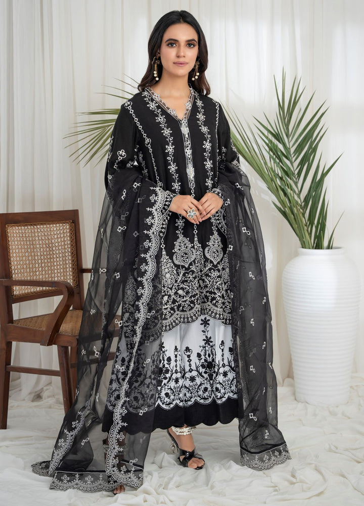 Miras Pret Embroidered Cotton 3 Piece Suit Sia