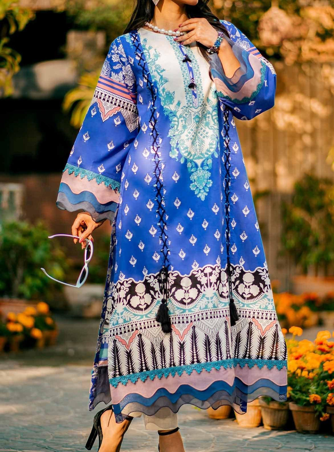 Mizaj Printed Lawn Unstitched Kurti MZ22S S1L-220128 - Summer Collection