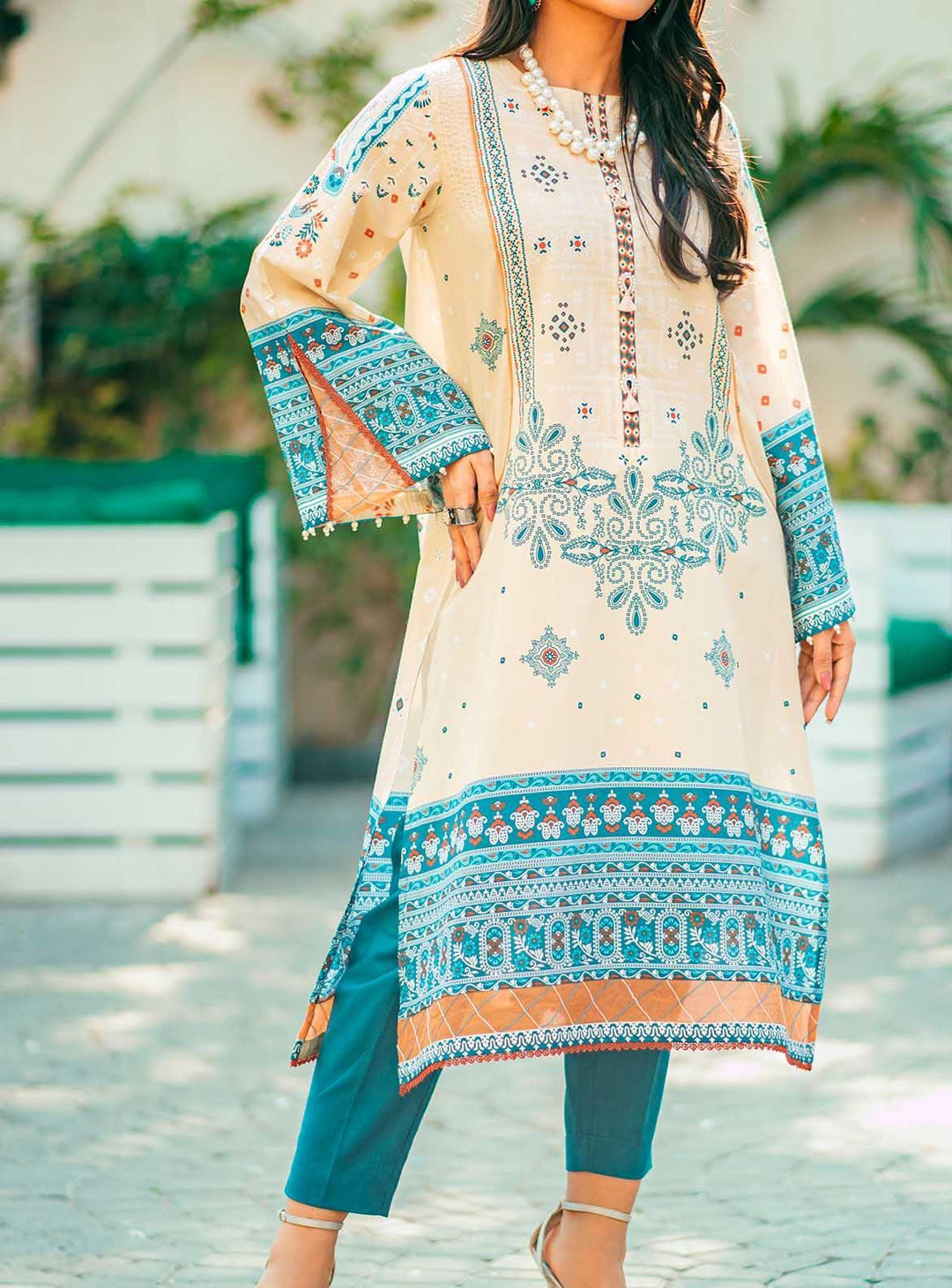 Mizaj Printed Lawn Unstitched Kurti MZ22S S1L-220136 - Summer Collection