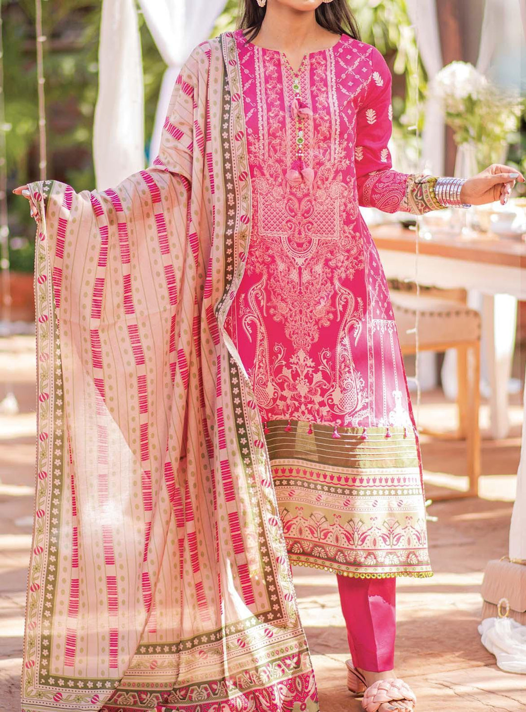 Mizaj Embroidered Lawn Suits Unstitched 3 Piece MZ22S S3LE-220119 - Summer Collection